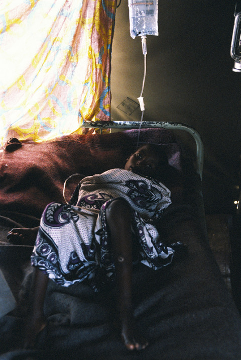 fred-bourcier-photographe-reportage-rwanda-dispensaire-medical-enfants-camps-de-refugies